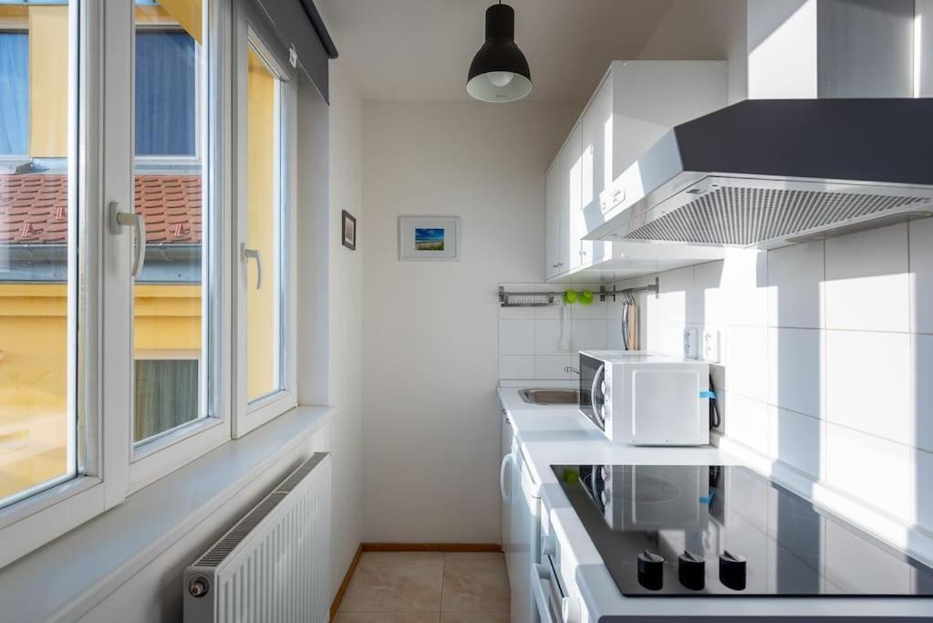 Sunny Safron Apartment Prága Kültér fotó