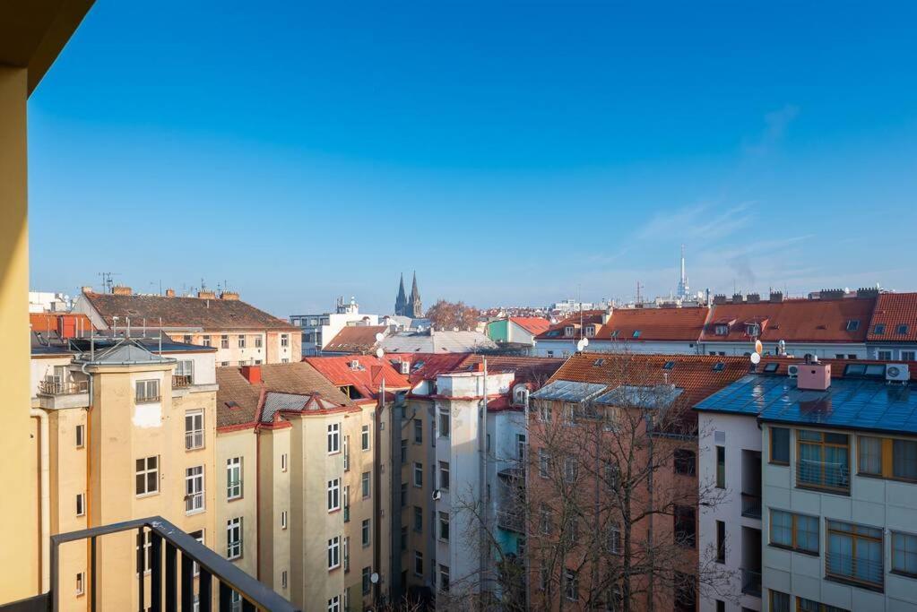 Sunny Safron Apartment Prága Kültér fotó