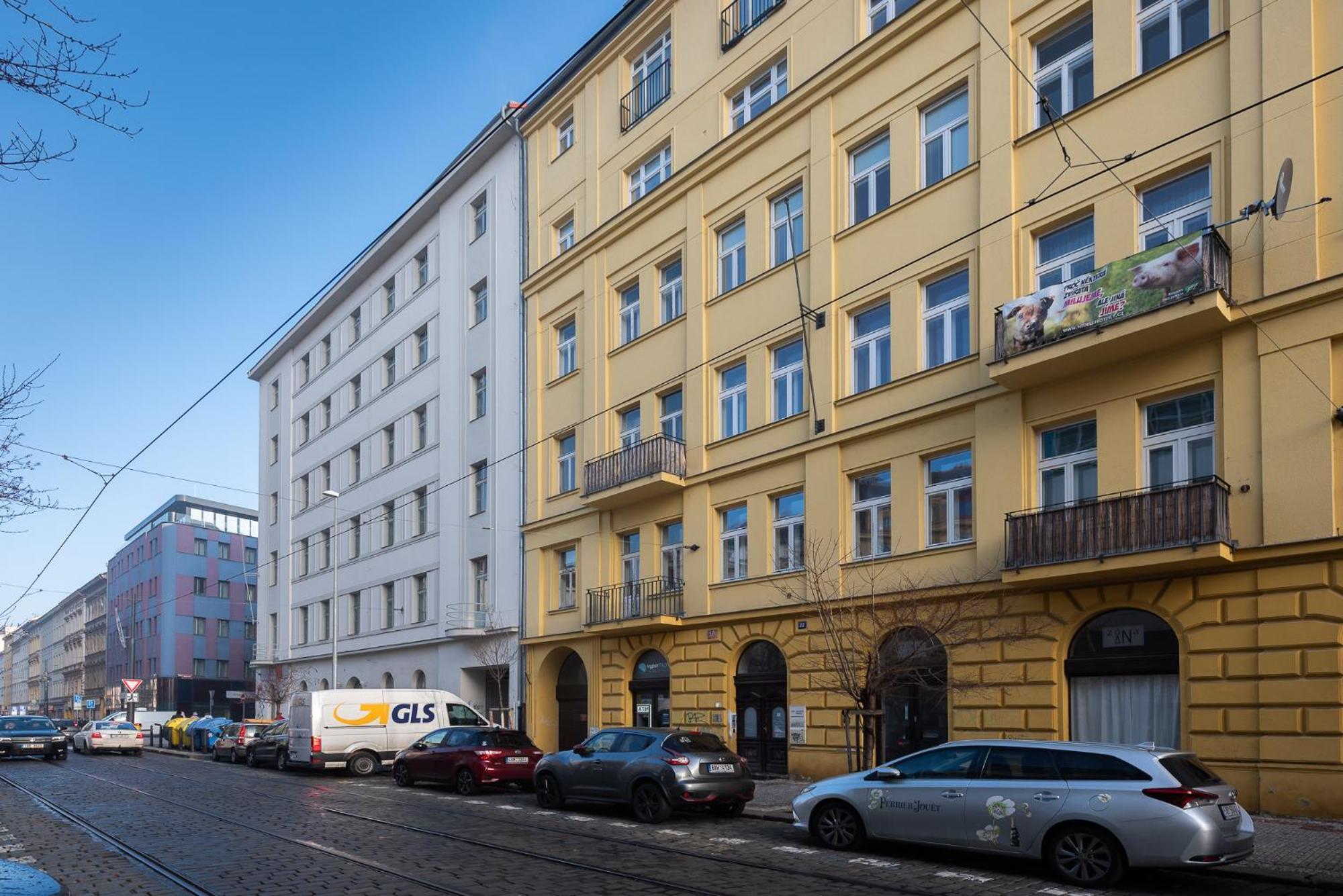 Sunny Safron Apartment Prága Kültér fotó